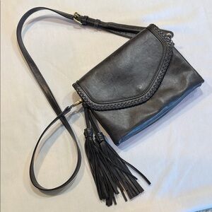 Jen & Co Black Crossbody Bag Tasssel Faux Leather Whipstitch Flap Purse